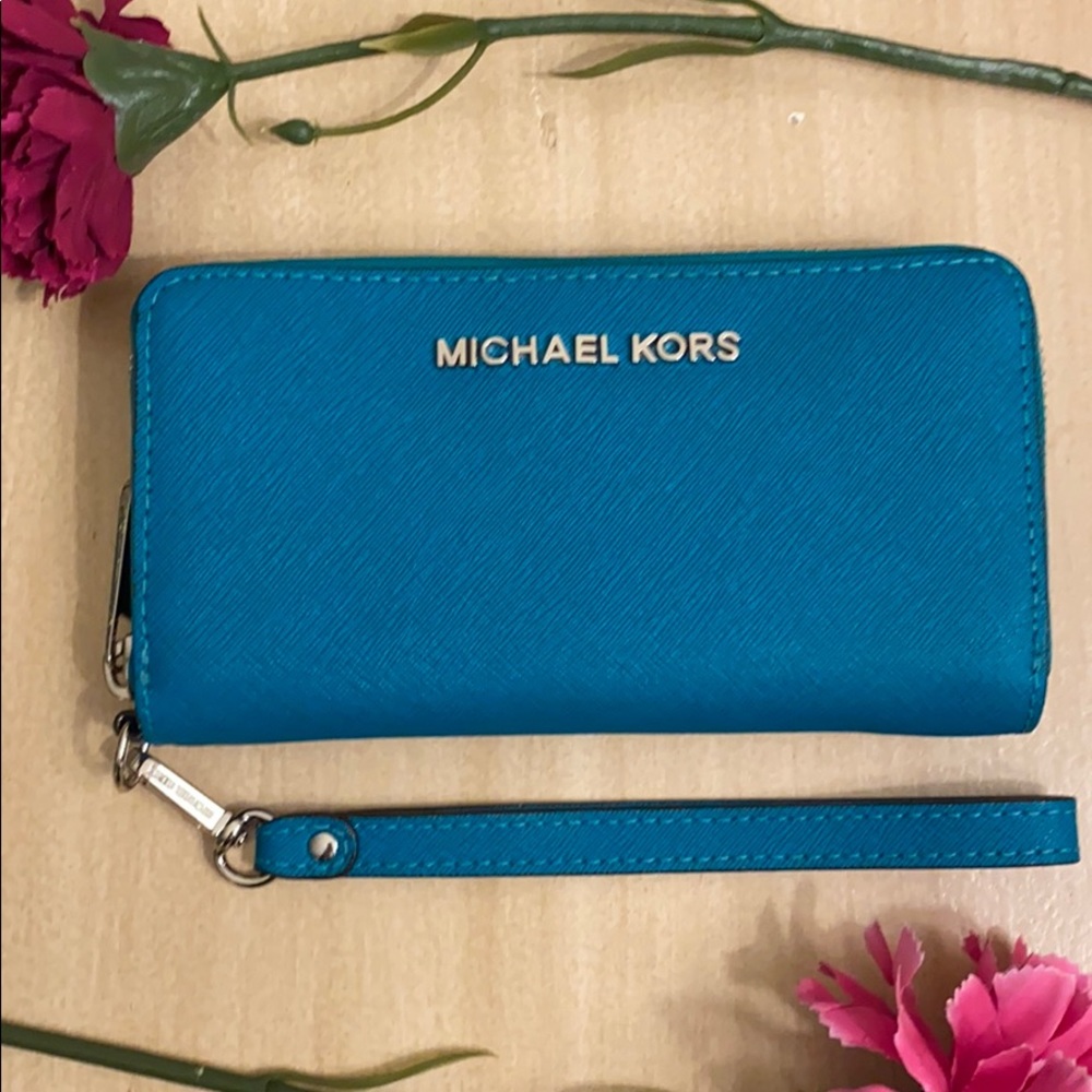 Michael Kors Jet Set Large Multifunction Wallet